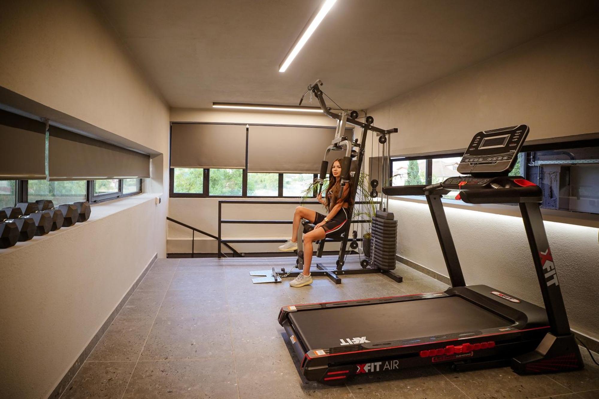 דירות טריקלה Industrial Loft מראה חיצוני תמונה
