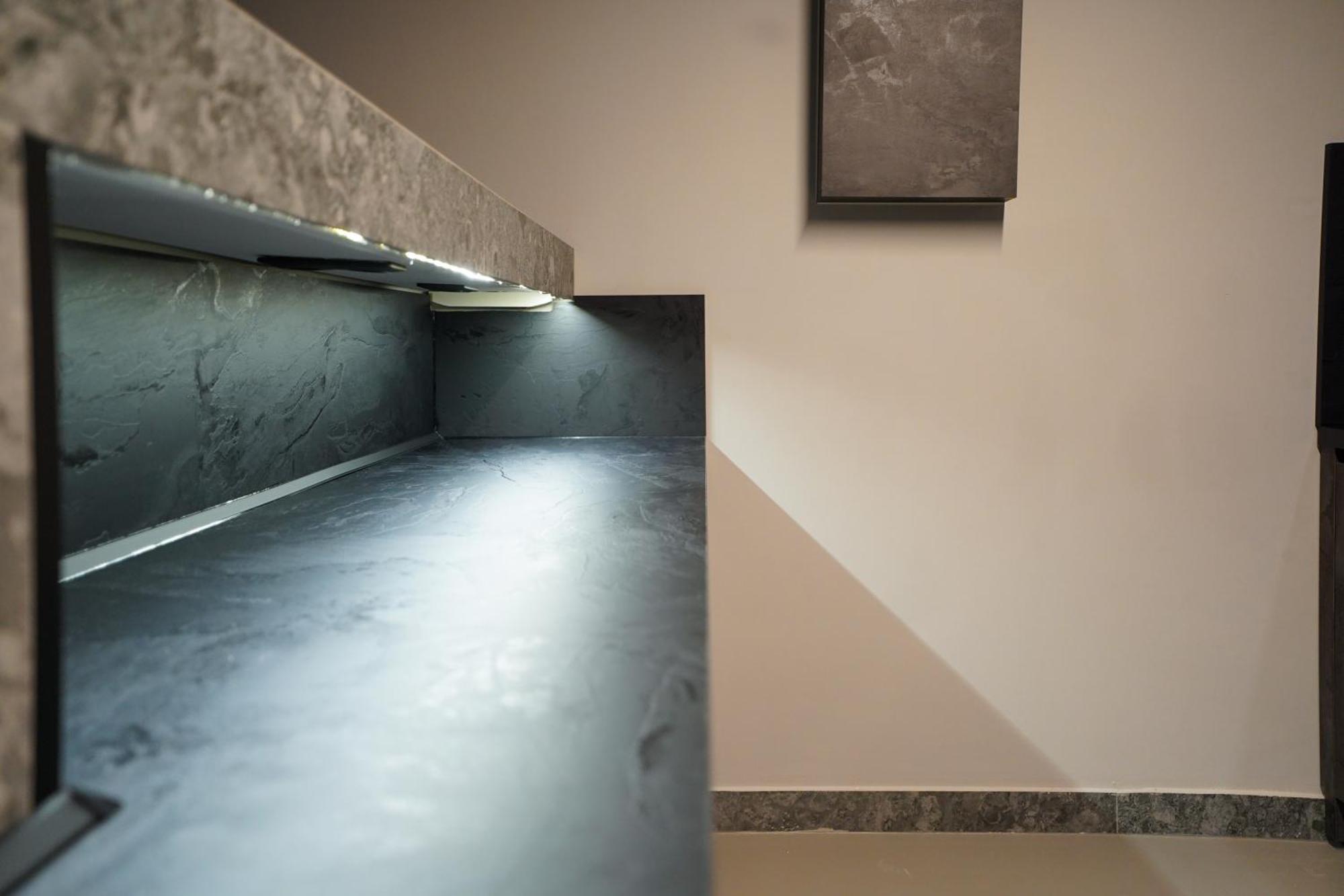 דירות טריקלה Industrial Loft מראה חיצוני תמונה