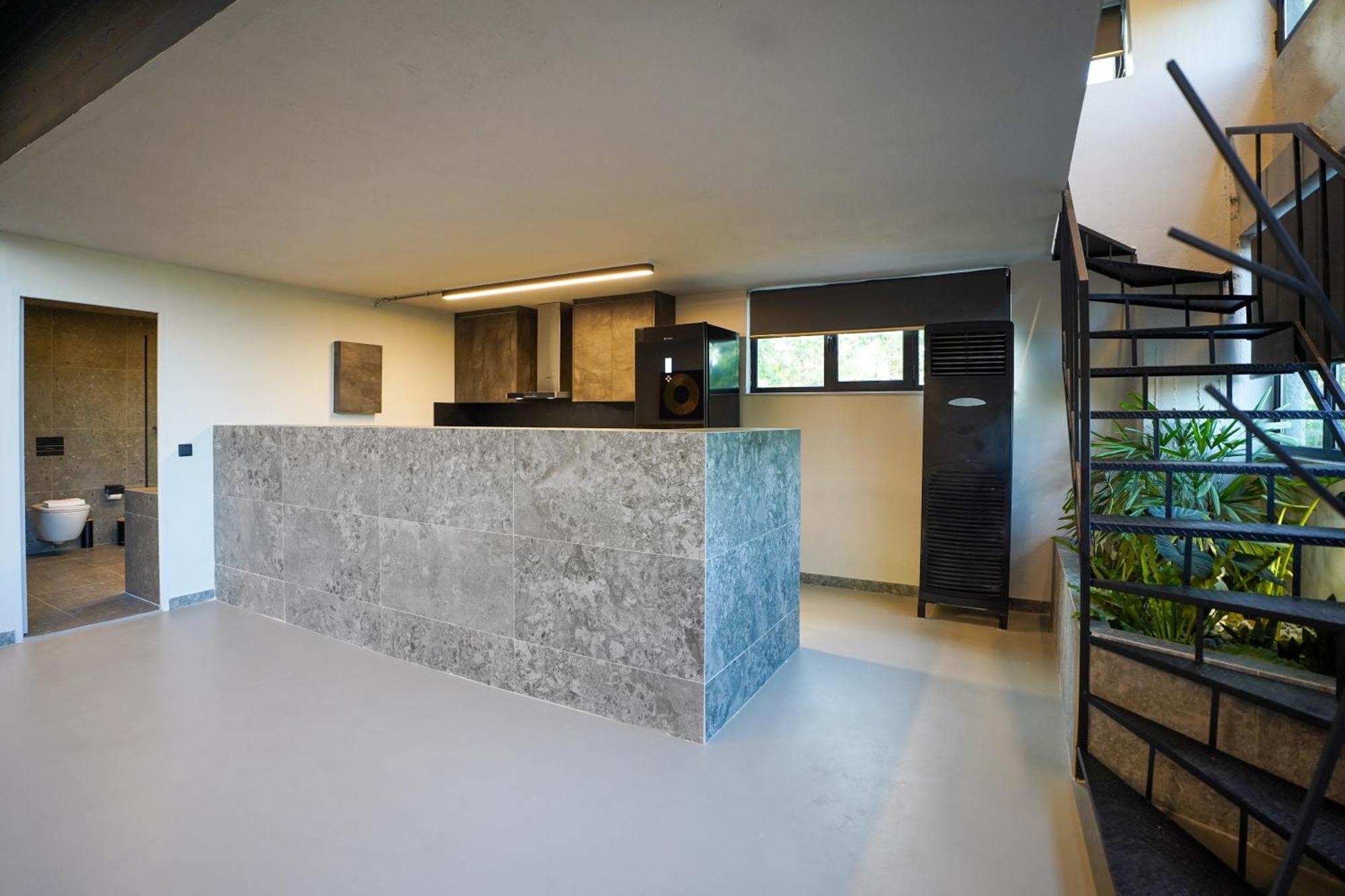 דירות טריקלה Industrial Loft מראה חיצוני תמונה