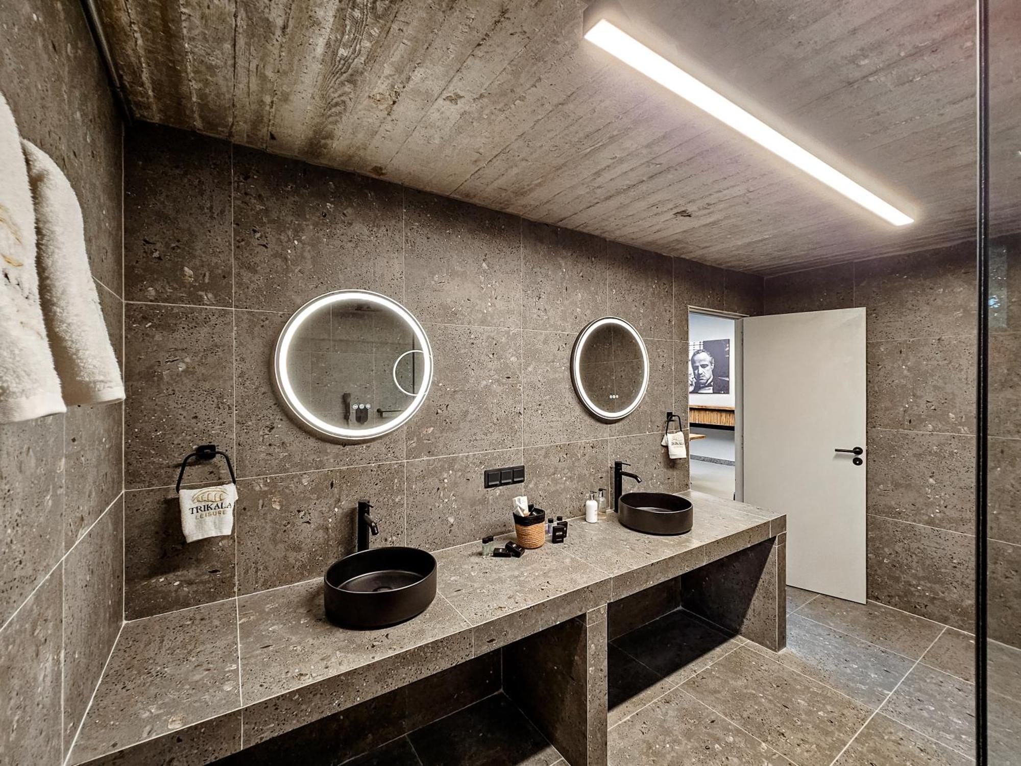 דירות טריקלה Industrial Loft מראה חיצוני תמונה