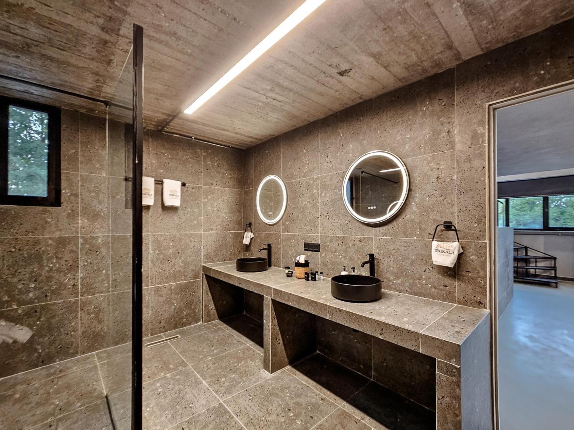 דירות טריקלה Industrial Loft מראה חיצוני תמונה