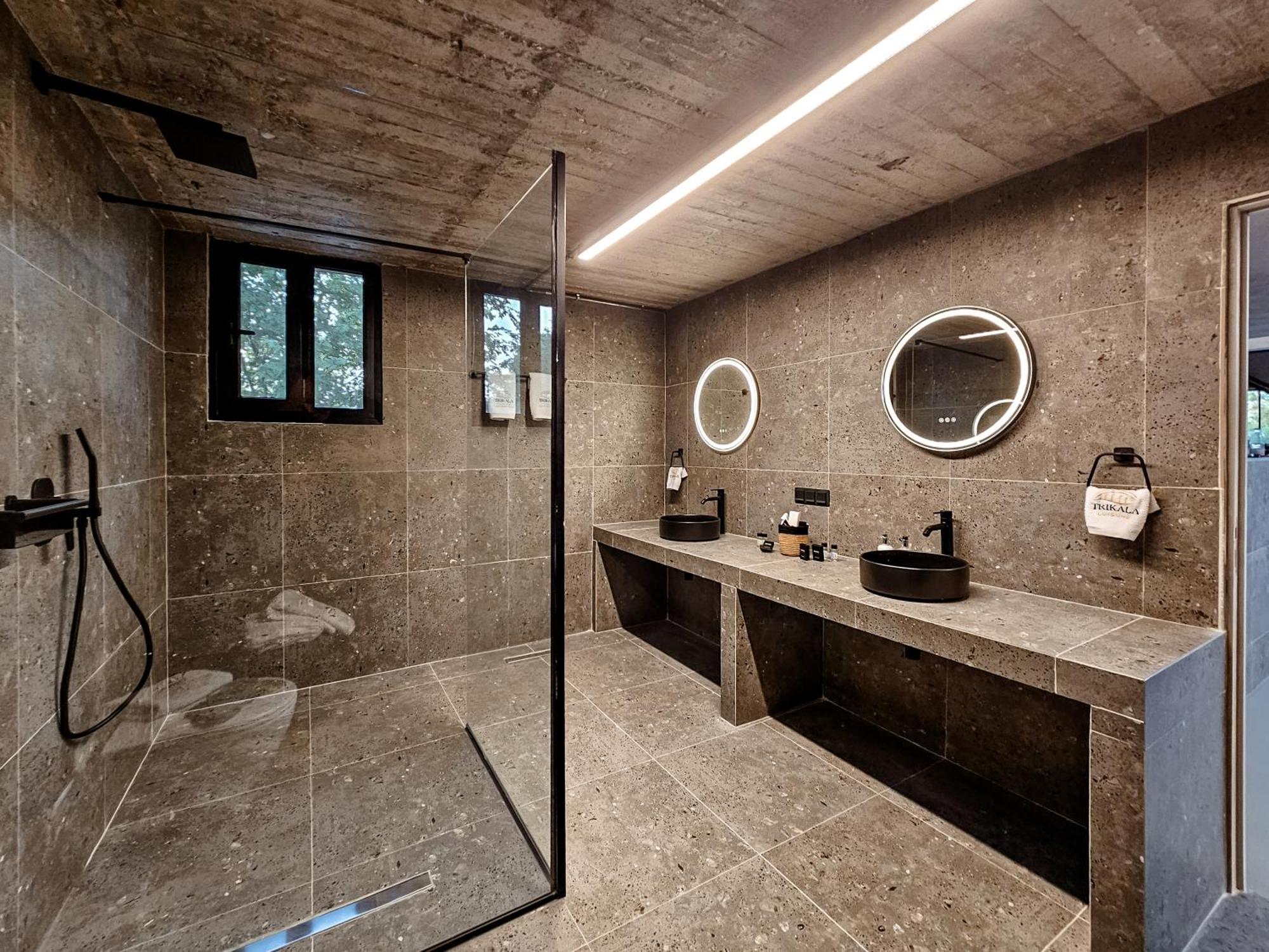 דירות טריקלה Industrial Loft מראה חיצוני תמונה